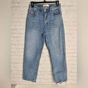 Abercrombie & Fitch Ultra High Rise Jean